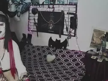 shiny-lily – webcam model profile photo Image 7