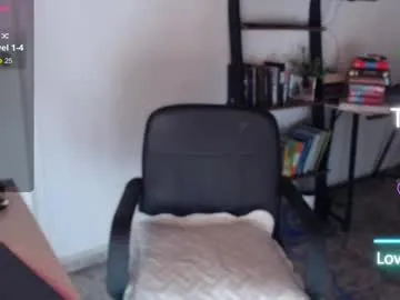 WhoreRobot – webcam model profile photo Image 4