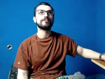 Vik1One1 – webcam model profile photo Image 2