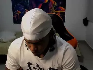 pinkadele – webcam model profile photo Image 13