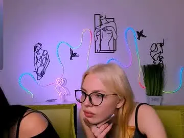 blooming_soul – webcam model profile photo Image 4