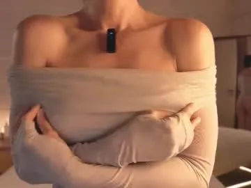 Sonya-reallsugar – webcam model profile photo Image 5