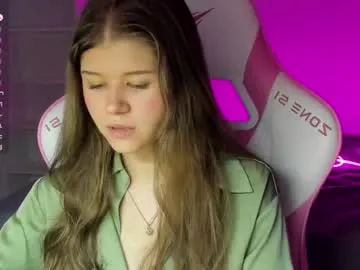 xlunami – webcam model profile photo Image 7