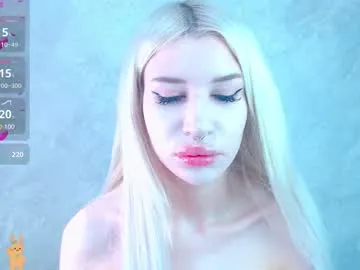 krissone – webcam model profile photo Image 12