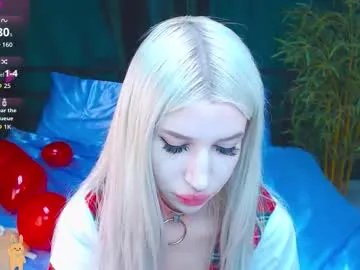 krissone – webcam model profile photo Image 15