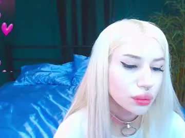 krissone – webcam model profile photo Image 16