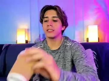 lucy1990xxx – webcam model profile photo Image 15