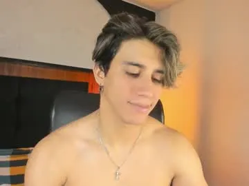 lucy1990xxx – webcam model profile photo Image 7