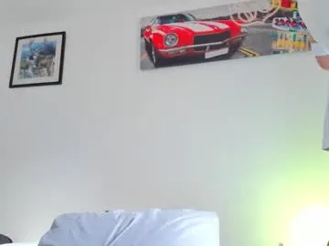 Ellidi – webcam model profile photo Image 5