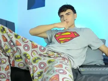 Ellidi – webcam model profile photo Image 8