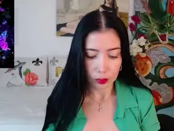 MinniMia – webcam model profile photo Image 7