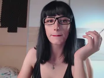 glossybabe_ – webcam model profile photo Image 16