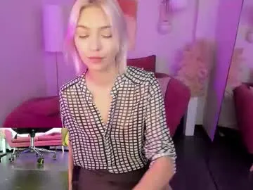 milana_neww – webcam model profile photo Image 4