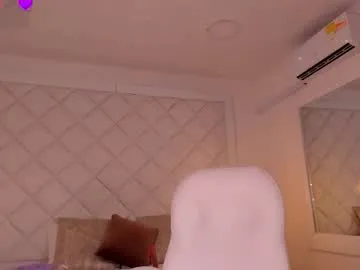 wildtequilla – webcam model profile photo Image 11