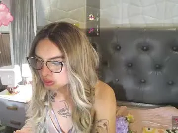 xlunami – webcam model profile photo Image 16