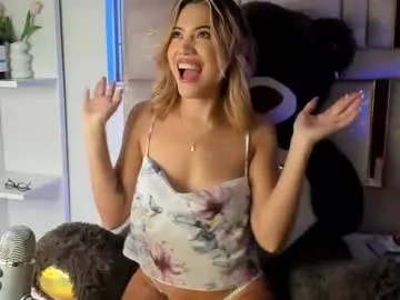 xlunami – webcam model profile photo Image 13