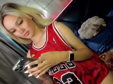 bunnydollstella – webcam model profile photo Image 4