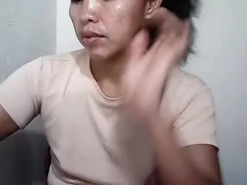 SquirtalPussy – webcam model profile photo Image 5