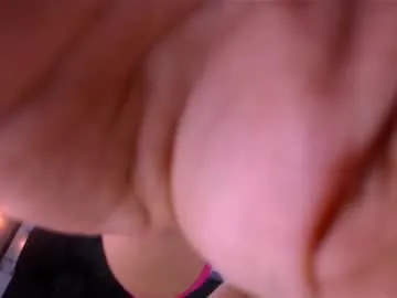 gymbunnie – webcam model profile photo Image 15