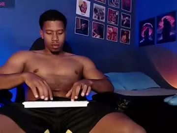 millemimi – webcam model profile photo Image 15