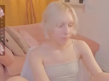 WhoreRobot – webcam model profile photo Image 16