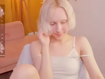 WhoreRobot – webcam model profile photo Image 9