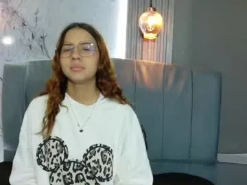 xlunami – webcam model profile photo Image 15