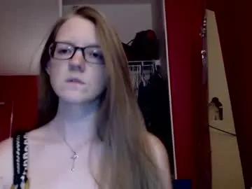 cutesmiles – webcam model profile photo Image 3