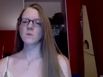 cutesmiles – webcam model profile photo Image 7