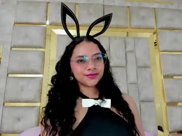 liz_holmes – webcam model profile photo Image 13