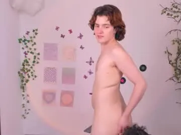 BeautyTriple – webcam model profile photo Image 8