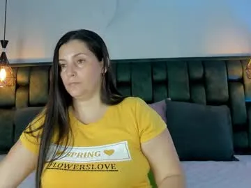 VixyVee – webcam model profile photo Image 15