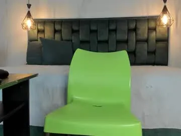 VixyVee – webcam model profile photo Image 18