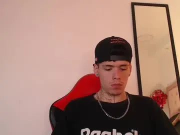 cute_fox_girl – webcam model profile photo Image 8