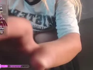 aliiz_01 – webcam model profile photo Image 18