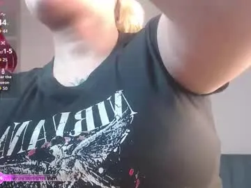 aliiz_01 – webcam model profile photo Image 19