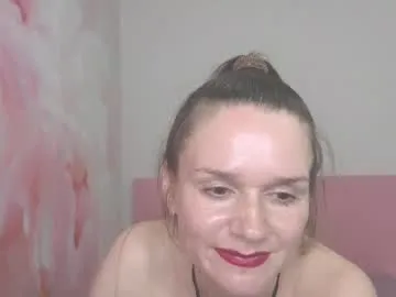 Naughty-Mailey – webcam model profile photo Image 12