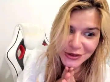 yourfavorite_bigclit – webcam model profile photo Image 13