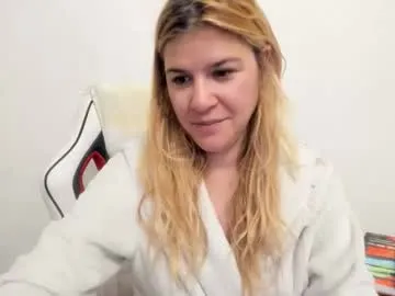 yourfavorite_bigclit – webcam model profile photo Image 14