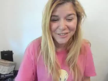 yourfavorite_bigclit – webcam model profile photo Image 16