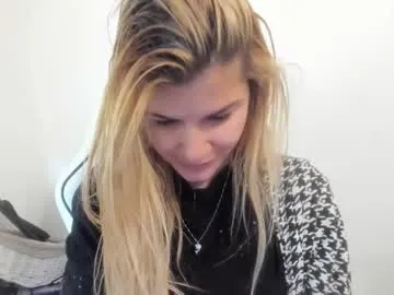 yourfavorite_bigclit – webcam model profile photo Image 18