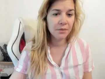 yourfavorite_bigclit – webcam model profile photo Image 19