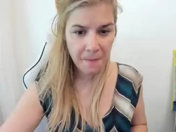 yourfavorite_bigclit – webcam model profile photo Image 3