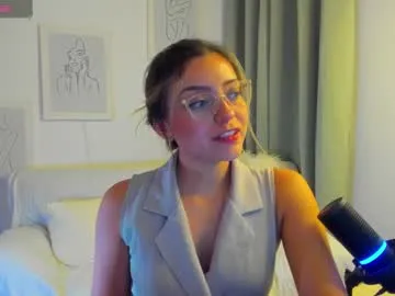 matildamoist – webcam model profile photo Image 2