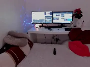 mashalush – webcam model profile photo Image 8