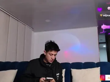 gaia_333 free chat on liveonude Image 13