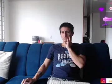 gaia_333 free chat on liveonude Image 2