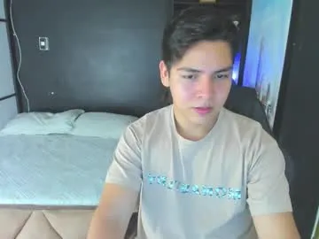 AlexisGrays – webcam model profile photo Image 14