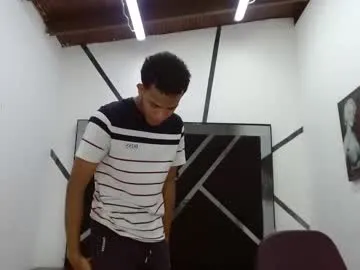 MiaTonyy – webcam model profile photo Image 8