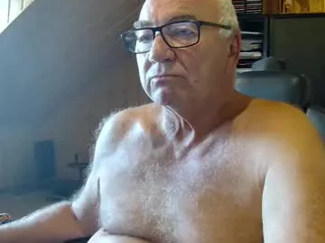 molochnaya000 – webcam model profile photo Image 10